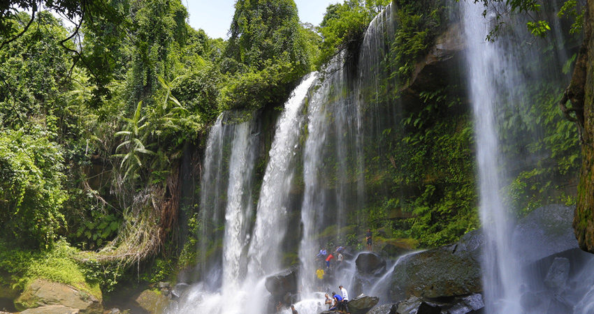 Kulen Waterfall and 1000 Linga River Small-Group Tours from Siem Reap